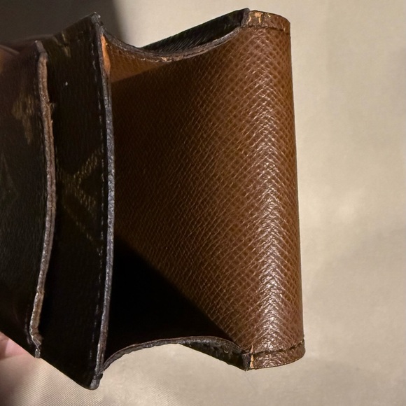 Louis Vuitton Monogram Case - Picture 5 of 5